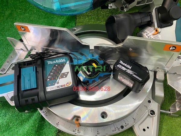 Máy cưa đa góc trượt dùng pin Makita DLS211Z