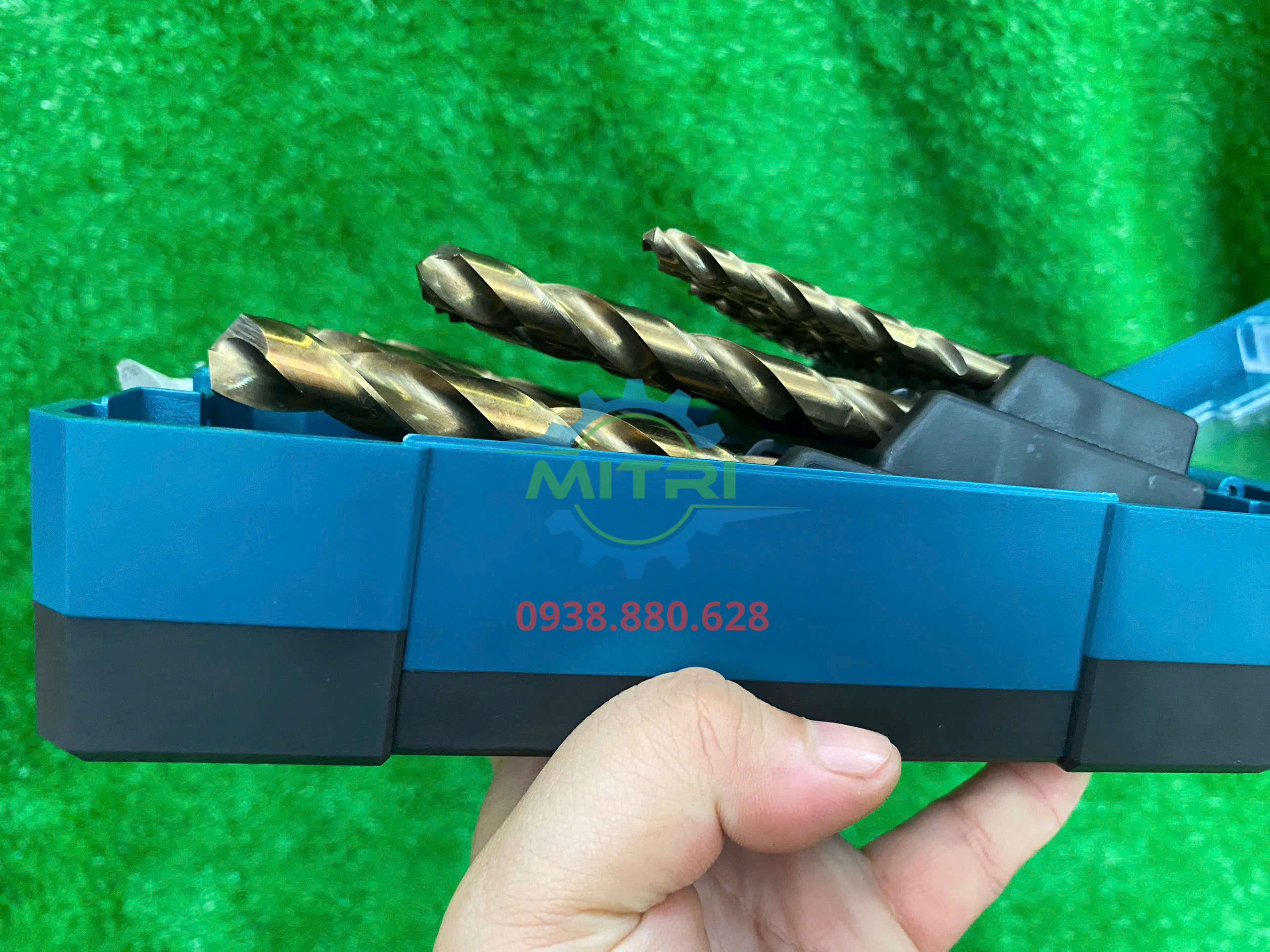 Bộ mũi khoan Cobalt Makita D-67577 hộp sắt