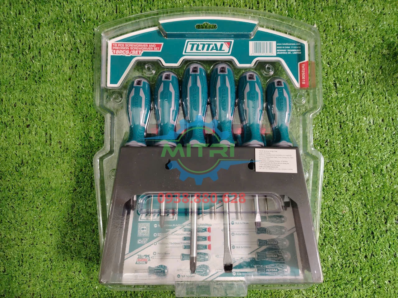 Mặt sau khay treo bộ tua vít Total THT250618