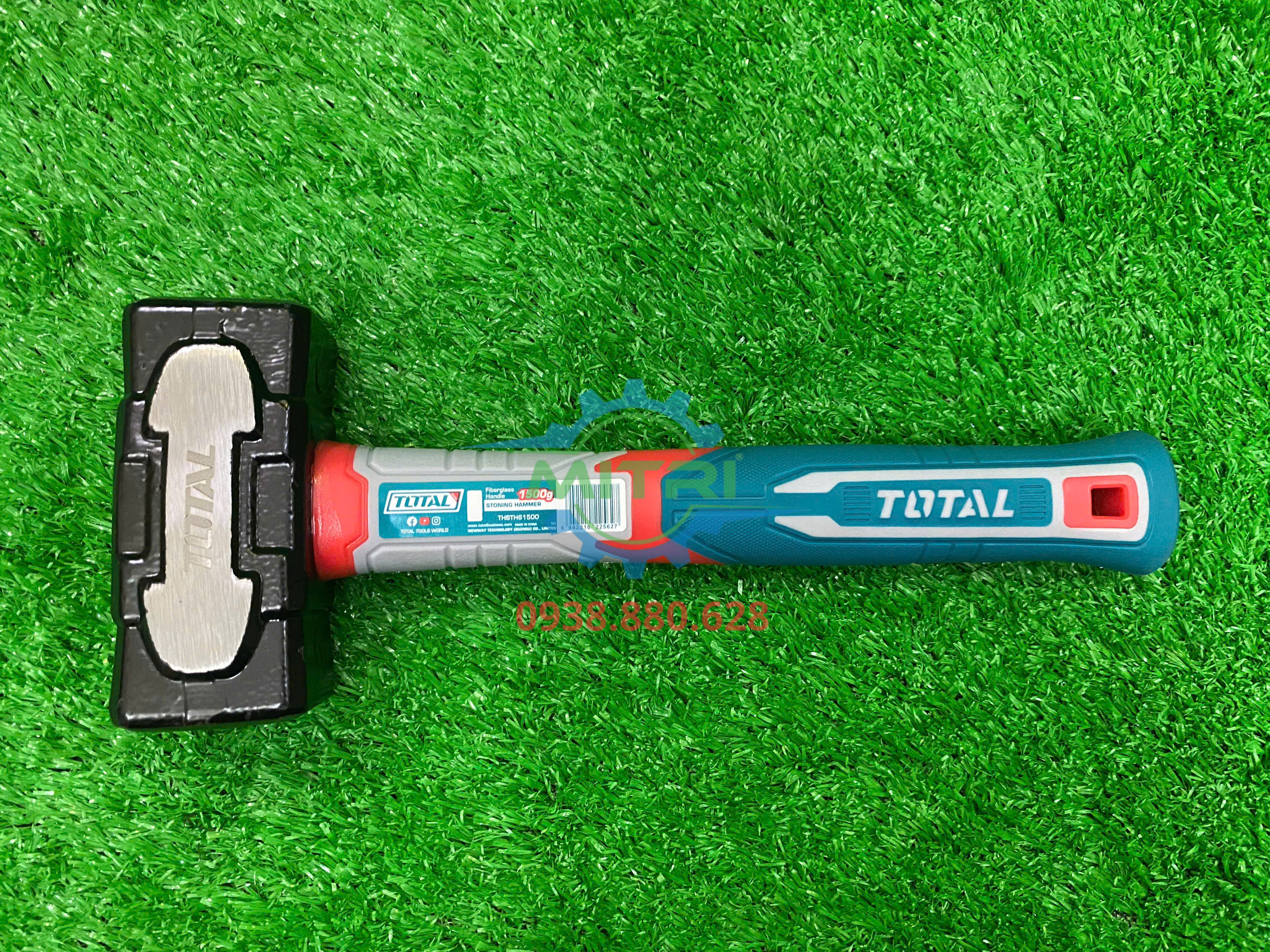 Búa tạ cán sợi thủy tinh Total THSTH61500