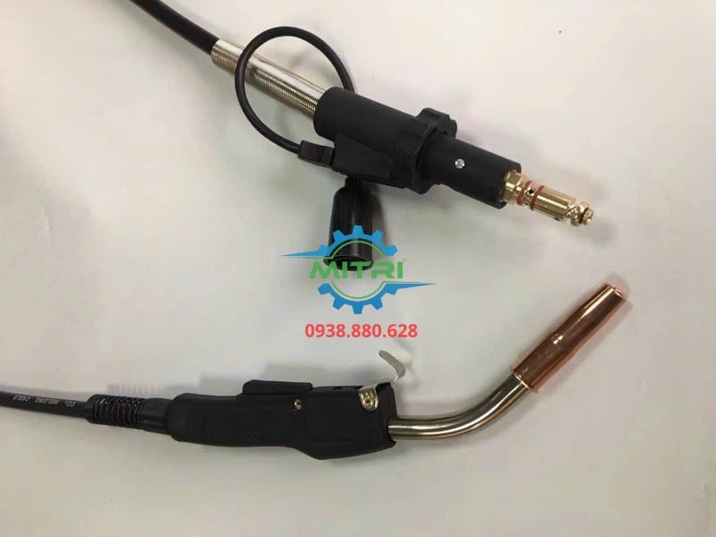 Cận cảnh cổ súng chụp khí và bép hàn SUNSHINE 500A