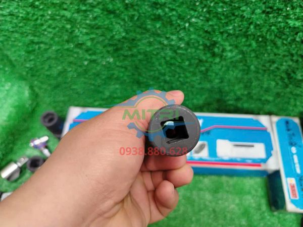 Chuôi vuông 1/2 inch đầu khẩu lục giác Kingtony 443519M