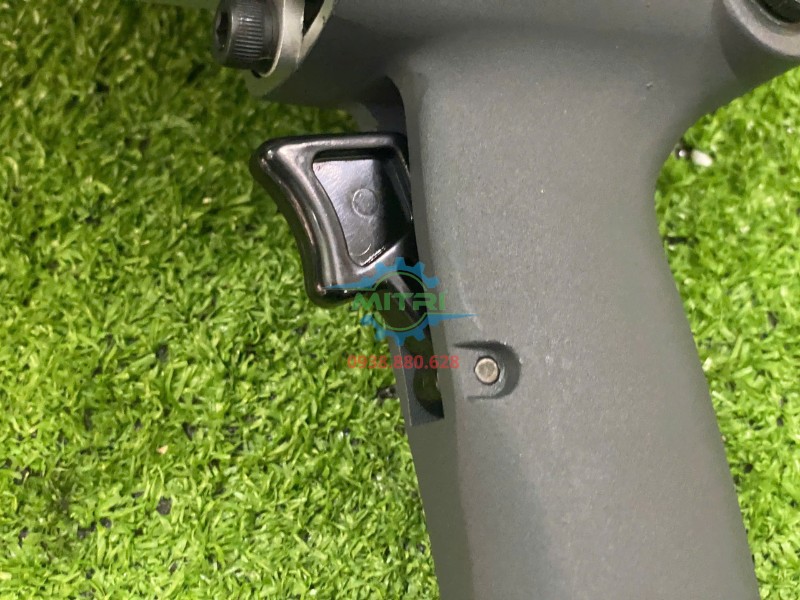 Cò bóp súng xiết bu lông Yunica YW-988 dễ thao tác