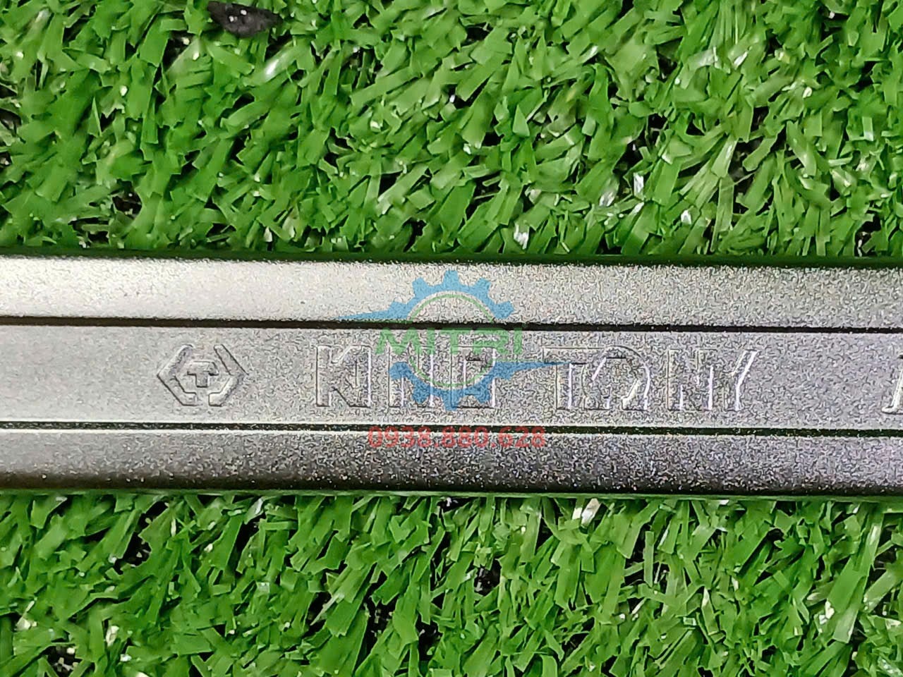 Cờ lê vòng miệng hệ mét Kingtony 1060-30 cỡ 30mm cho xưởng cơ khí