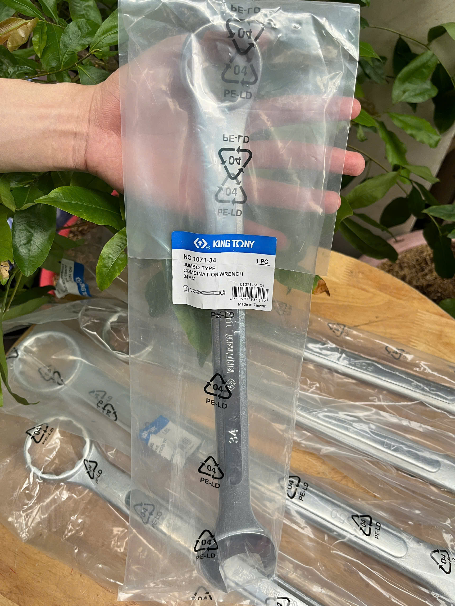 Cờ lê vòng miệng Kingtony 1071-34 bằng thép CR-V, mạ chống gỉ