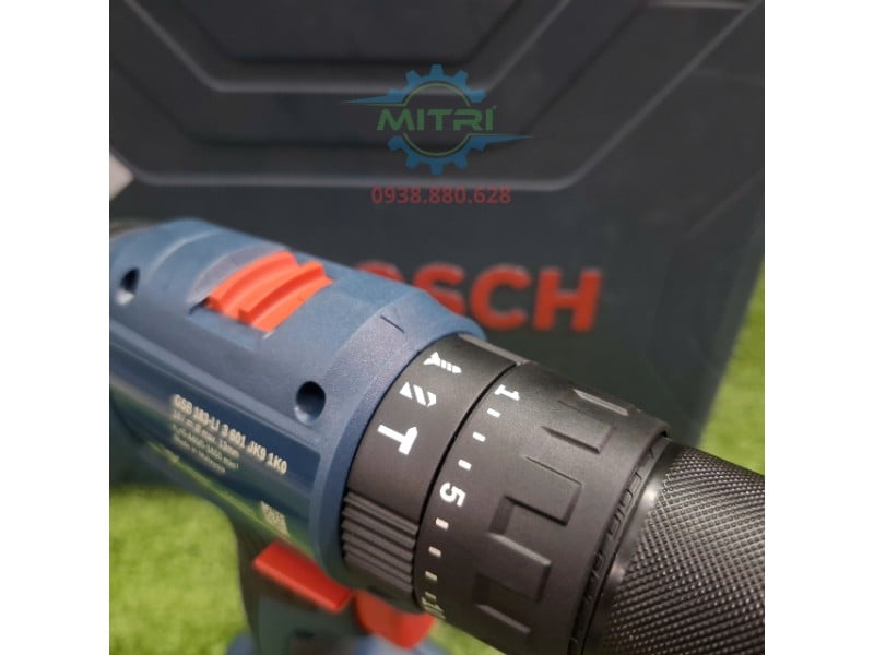 Cò máy và nút đảo chiều Bosch GSB 183-LI hỗ trợ siết tháo vít tiện lợi