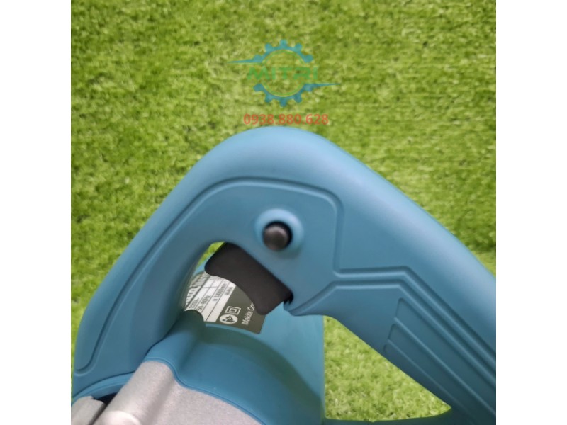Công tắc máy cắt gạch Makita M4100B