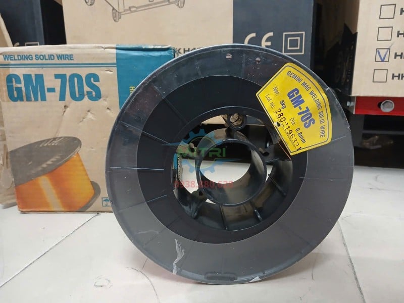 Tem thông tin trên cuộn dây hàn Gemini GM-70S dùng kiểm tra model và quy cách