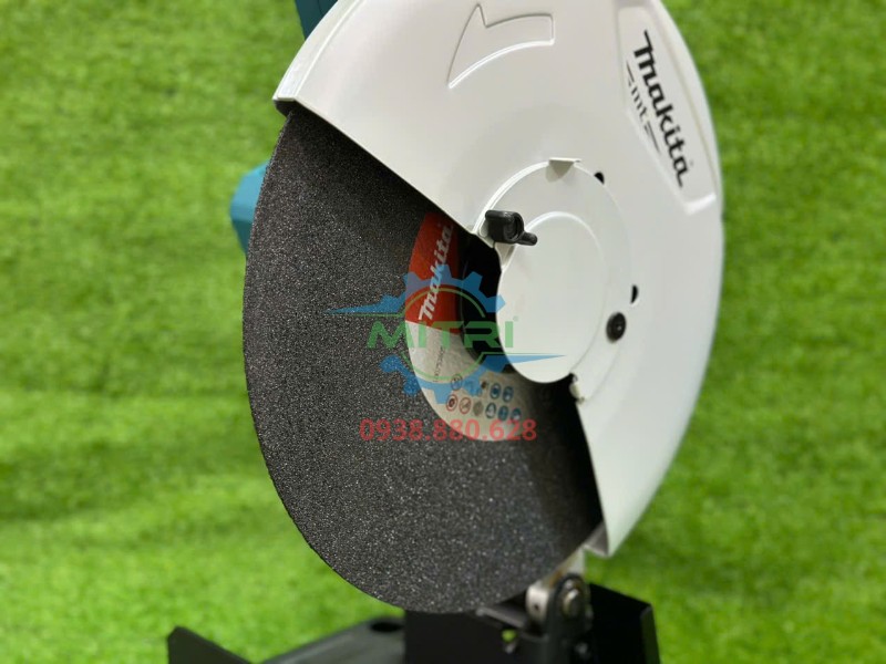 Đá cắt máy cắt sắt Makita M2401B