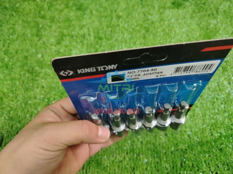 Kingtony 7704-50 nguyên vỉ cầm tay thể hiện kích thước thực tế 50mm