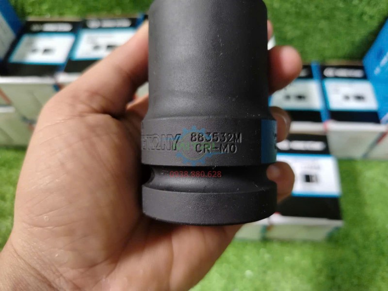 Chi tiết mã nhận diện trên thân đầu tuýp Kingtony 883532M1