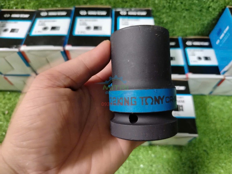 Thân đầu tuýp Kingtony 883532M1 cùng chi tiết vòng xanh