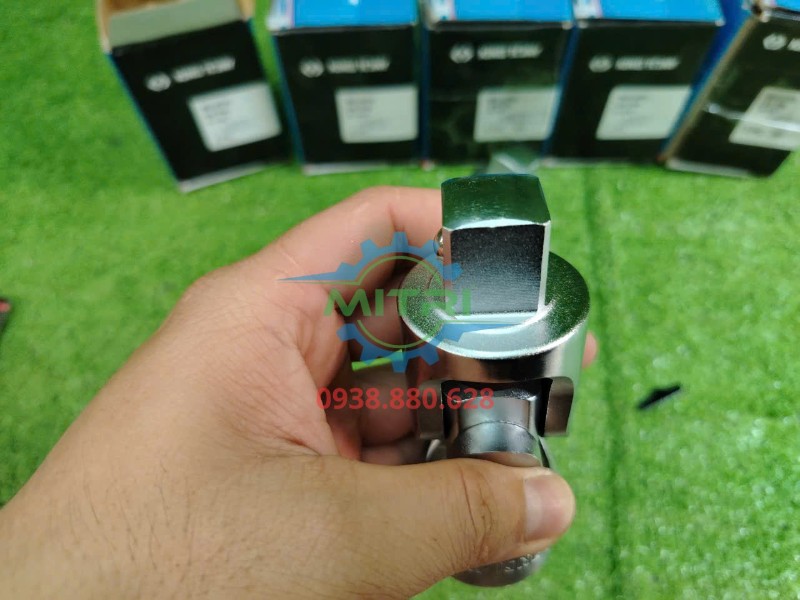 Đầu vuông âm 3/4 inch của đầu nối lắc léo Kingtony 6791