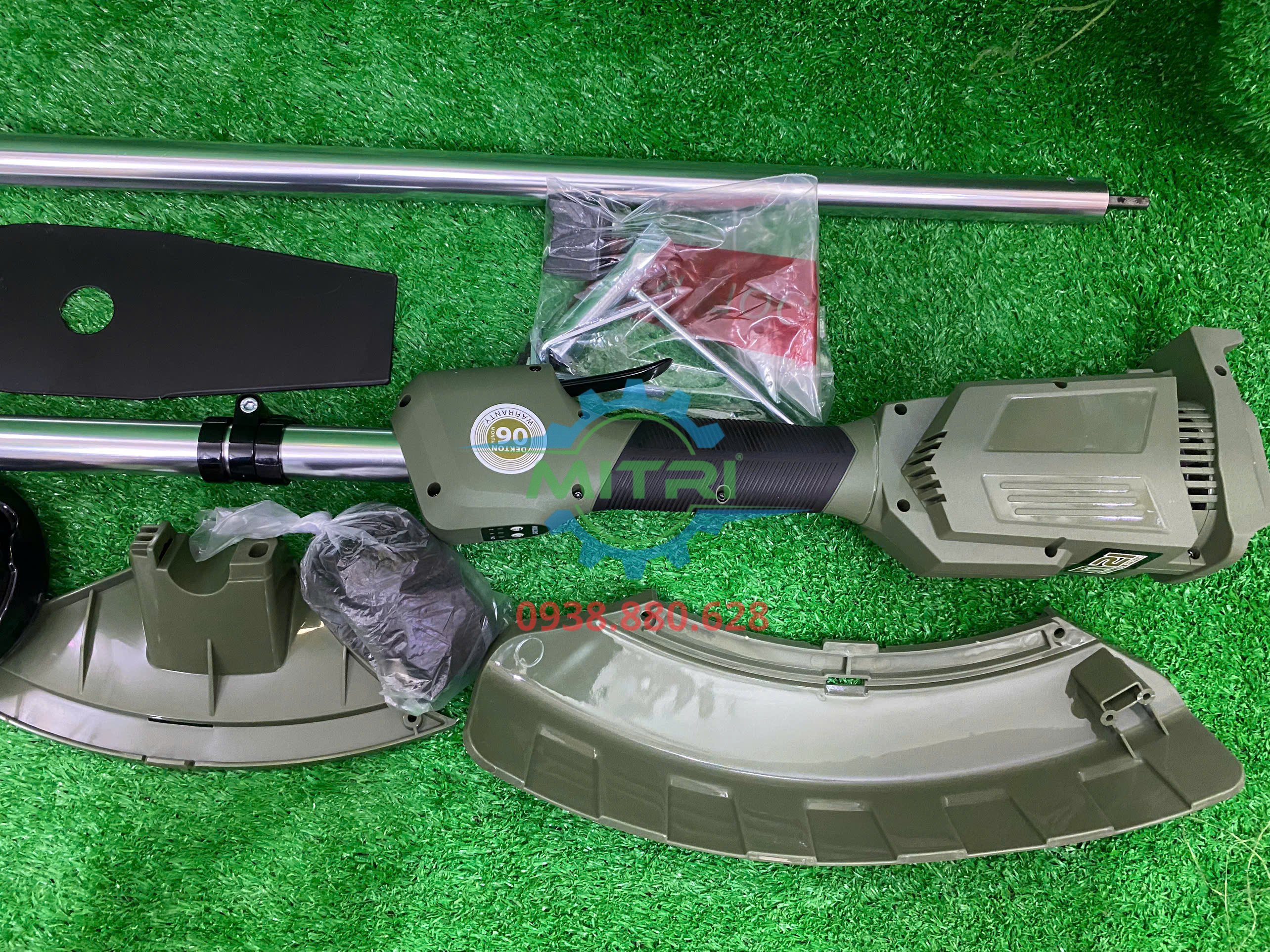 Máy cắt cỏ Dekton M21-CC4201XPRO chân pin phổ thông M21