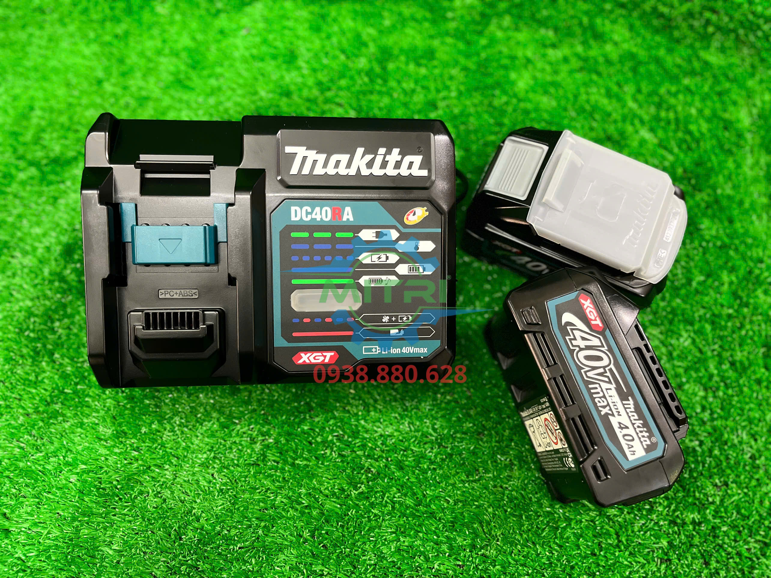 Đèn LED hiển thị mức pin Makita BL4040 40V