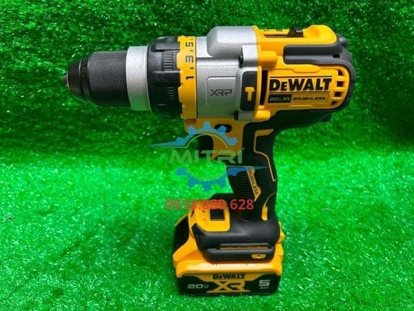 DeWALT DCD999N gắn pin sử dụng thực tế