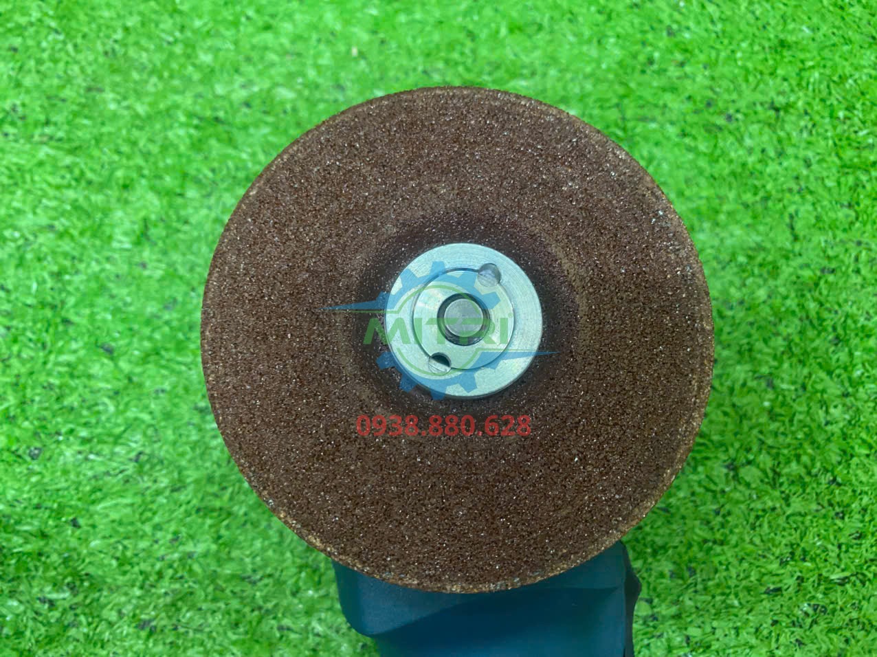 Đĩa mài lắp trên máy mài góc Bosch GWS 7-100T đường kính 100mm