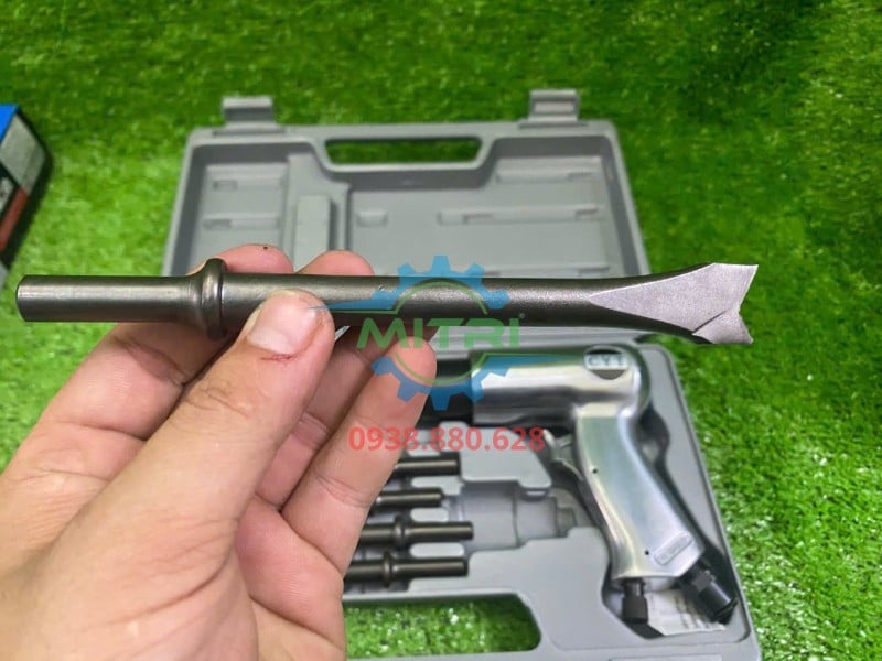 Mũi đục đầu chẻ chữ V của bộ đục hơi CYT CY-2208K