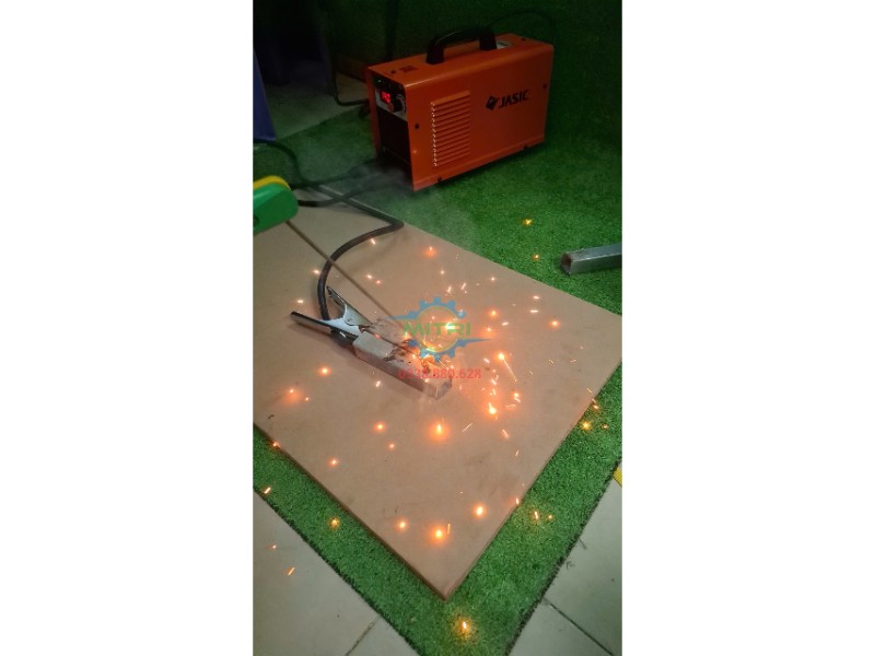 Đường hàn máy hàn Jasic ARC 250D