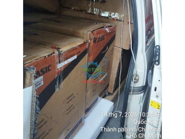 Dịch vụ giao hàng hỏa tốc máy hàn Jasic TIG 400 J98 đến tận tay khách hàng