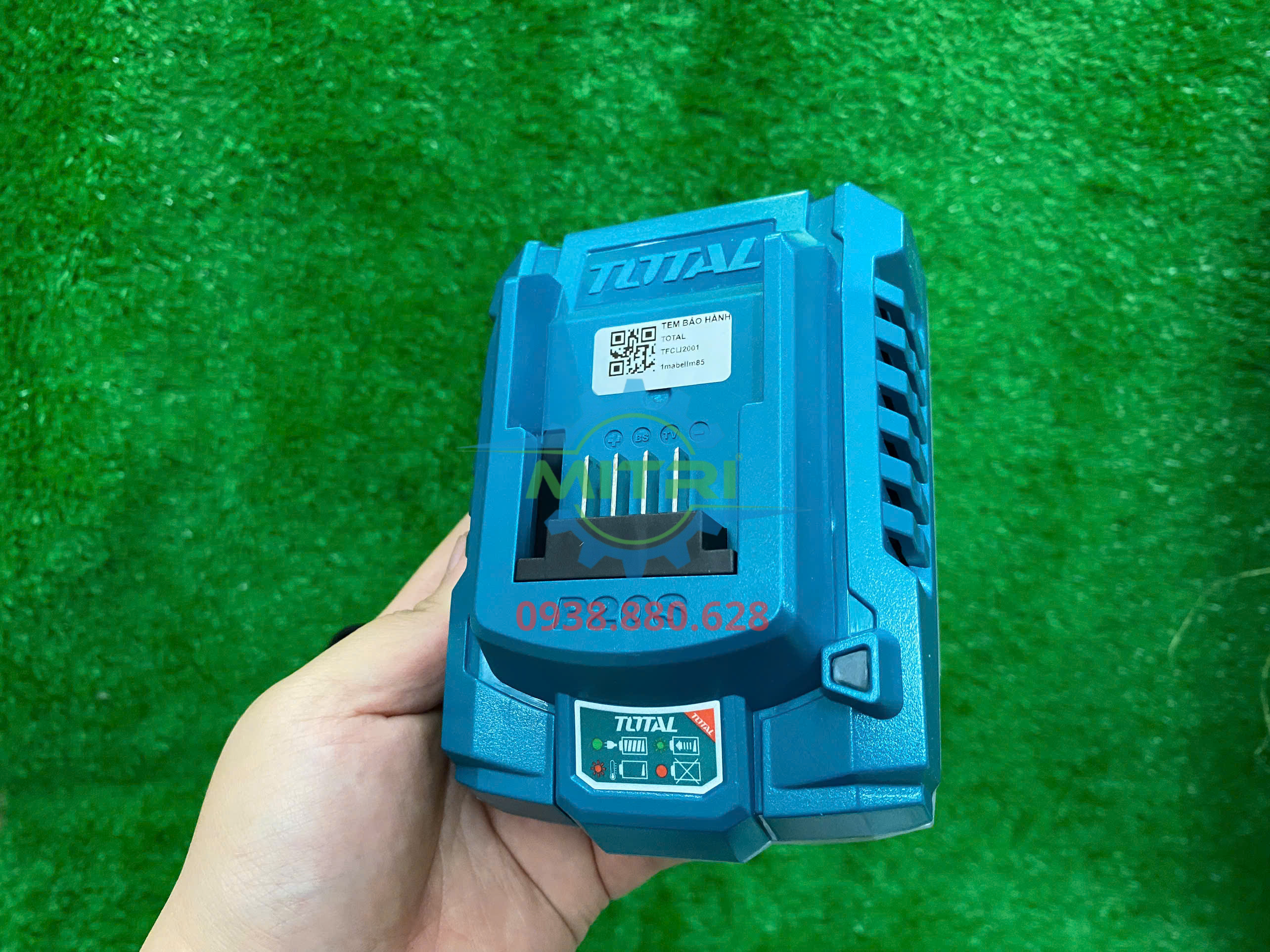 Hộp đựng bụi dung tích 0.8L của máy Total TVLI2006