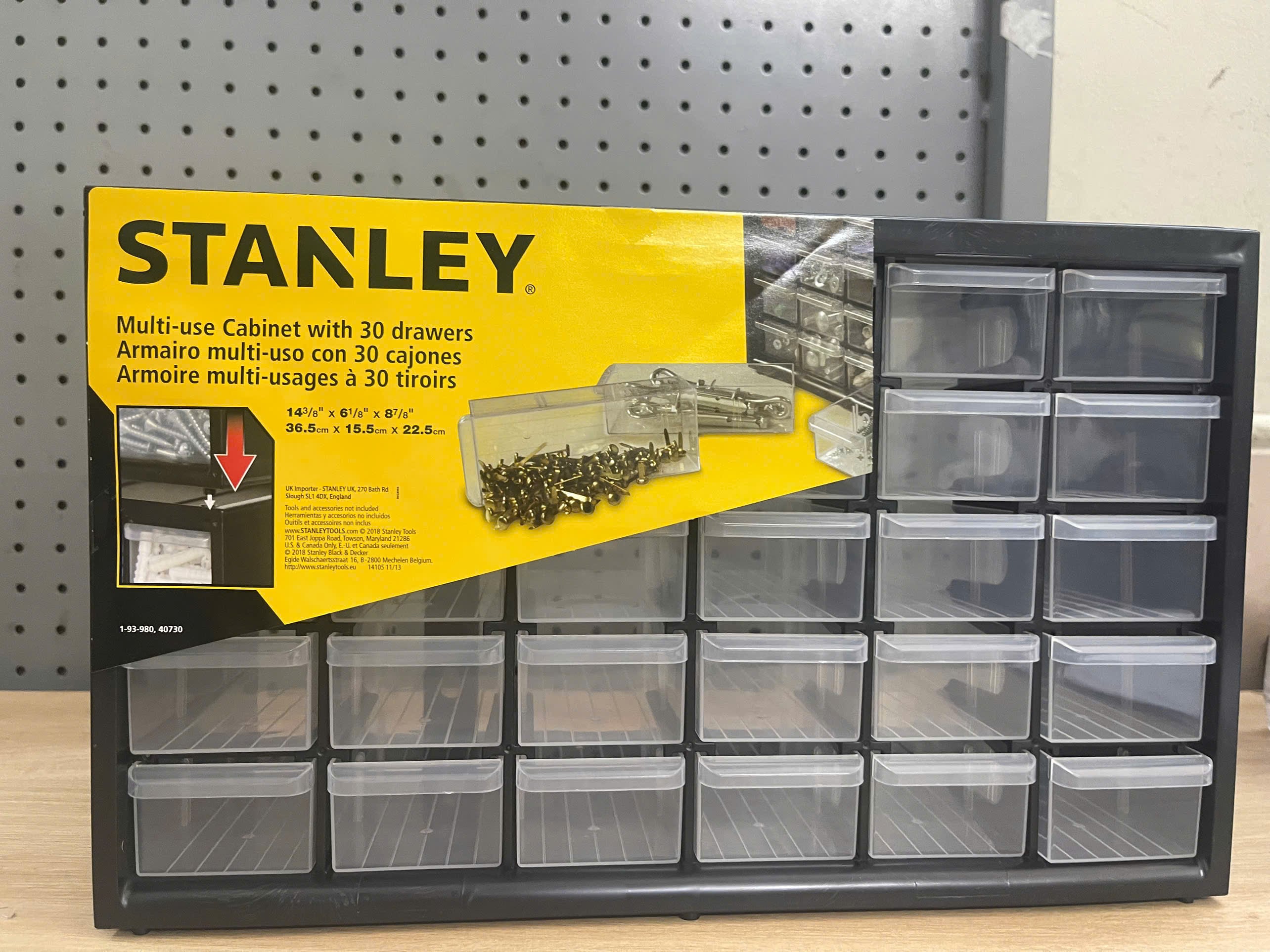Hộp dụng cụ Stanley 1-93-980 chính hãng giá tốt