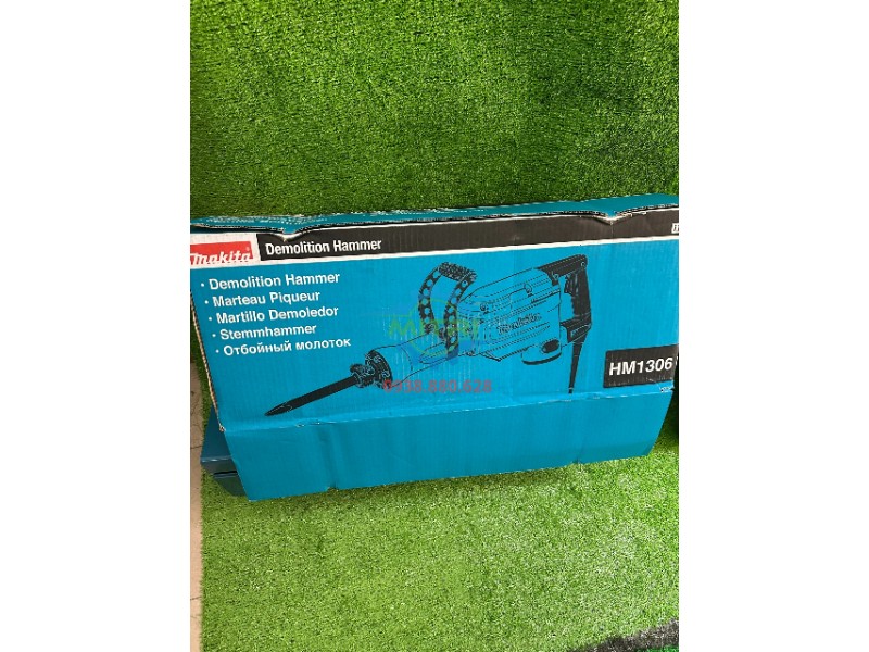 Mặt bên hộp máy đục bê tông Makita HM1306