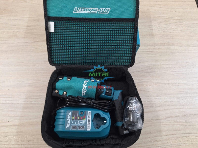 Hộp đựng máy vặn vít Makita TD022DSE