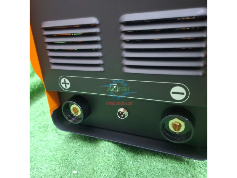 Khe tản nhiệt máy hàn Jasic ARC 400 J45