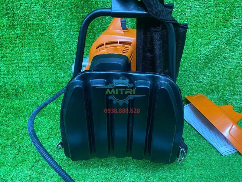 Kiểm tra máy cắt cỏ STIHL FR230 trước khi giao khách