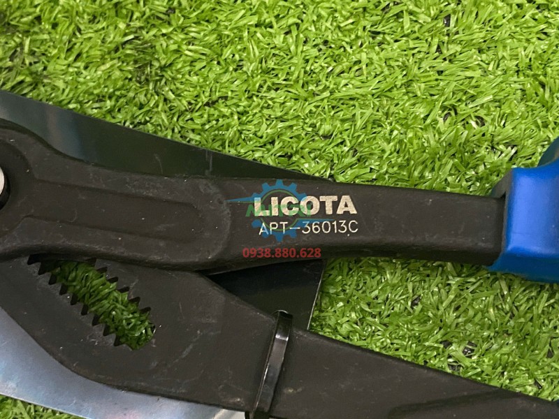 Kìm mỏ quạ Licota APT-36013C 12 inch 300mm dùng kẹp ống và mở đai ốc
