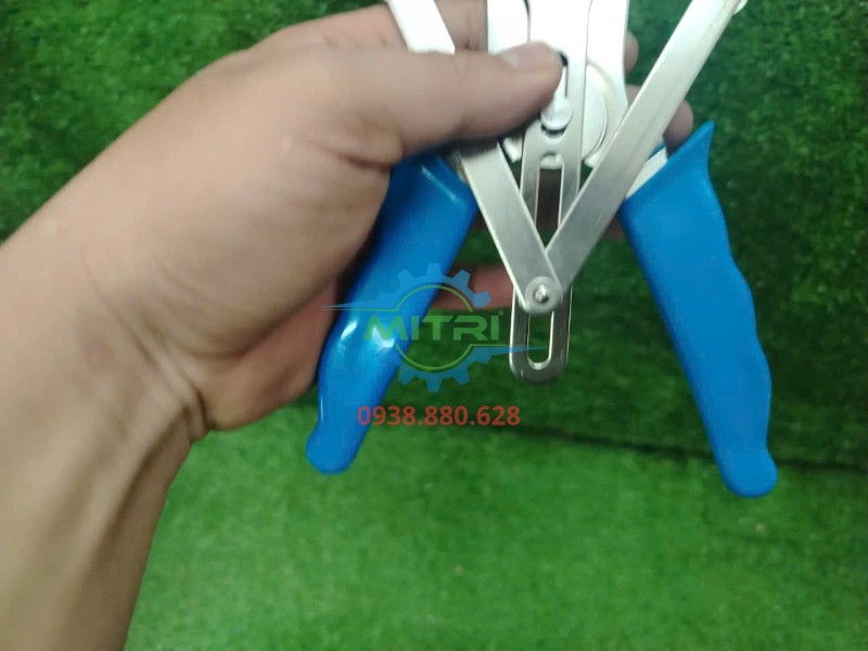 Tay cầm màu xanh Kingtony 9AP160
