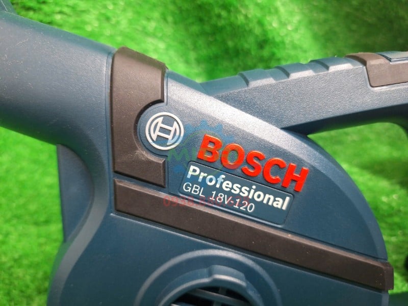 Logo Bosch Professional trên máy thổi bụi Bosch GBL 18V-120