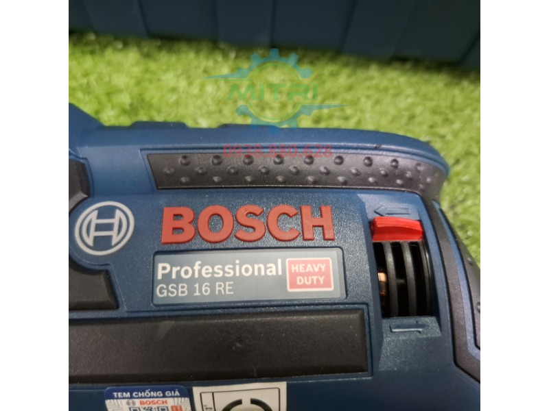 Logo Bosch Professional trên máy khoan GSB 16 RE