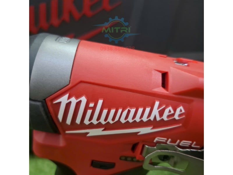 Logo máy vặn vít Milwaukee M12 FID2 chính hãng