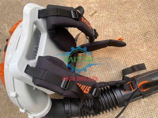 Thiết kế đeo vai Máy thổi lá STIHL BR 700 êm ái