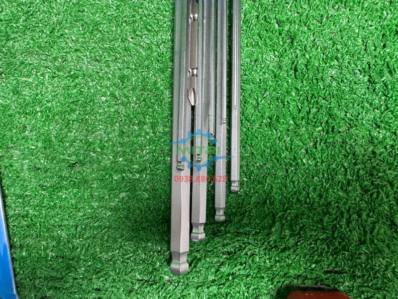 Mã sản phẩm Kingtony P4020109MR Mã sản phẩm Kingtony P4020109MR trên bao bì chính hãng