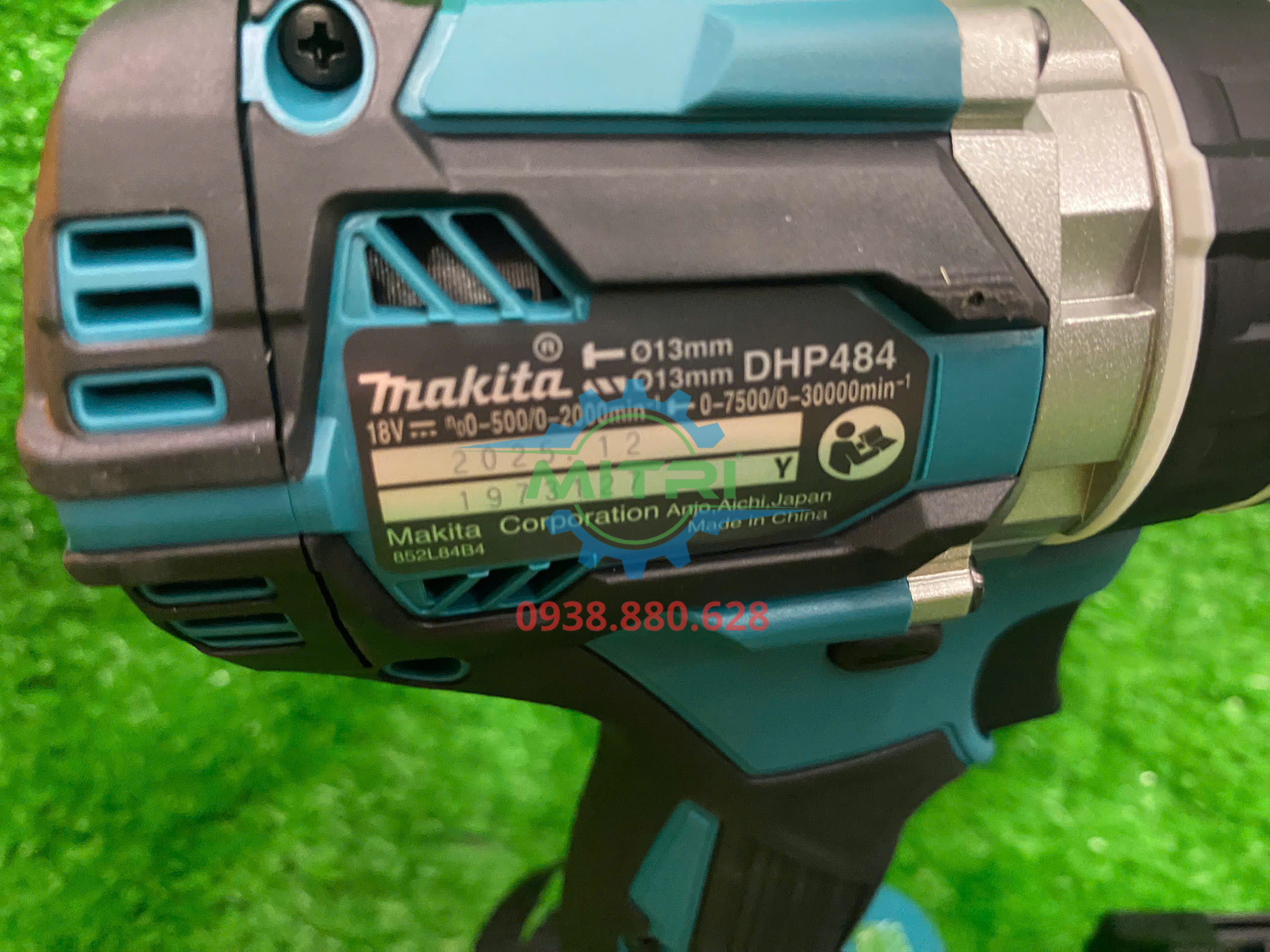 Makita DHP484RT máy khoan động lực pin 18V