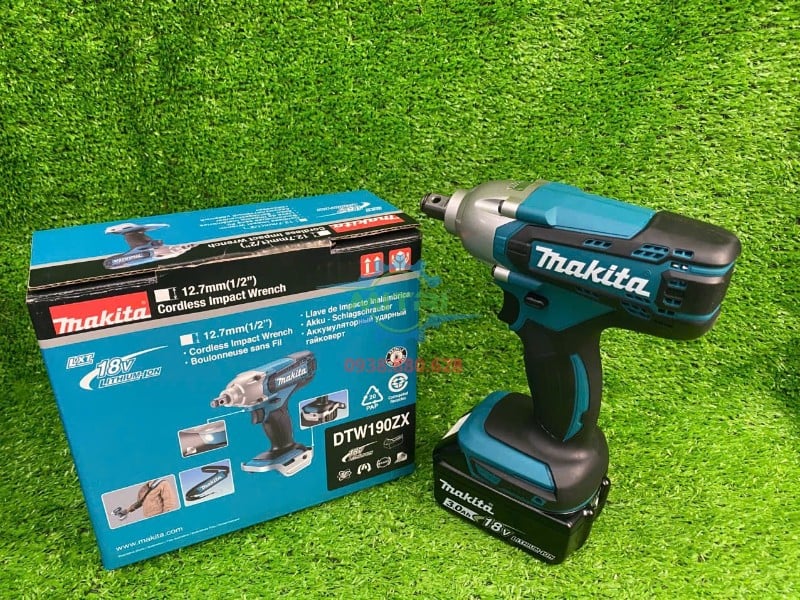 Máy siết bu lông Makita DTW190Z góc nghiêng 45 độ