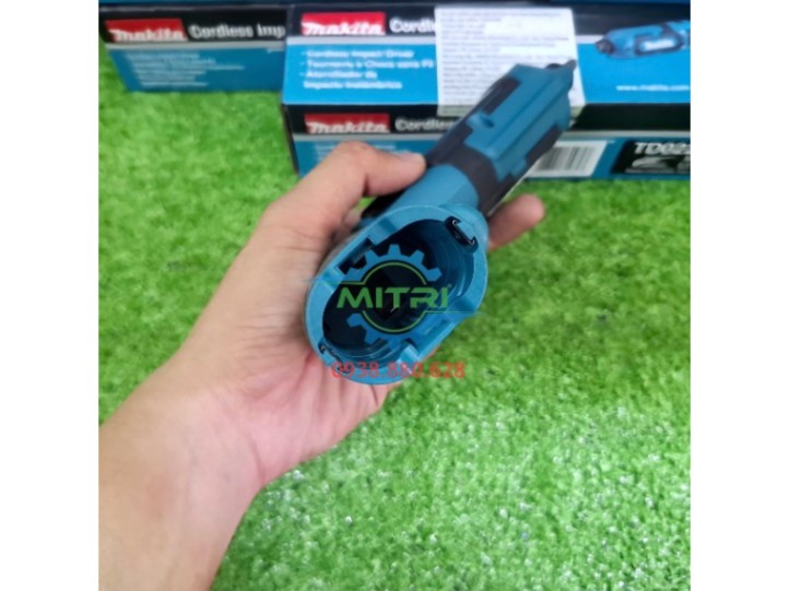Makita TD022dz máy khoan vặn vít mini 7.2v solo
