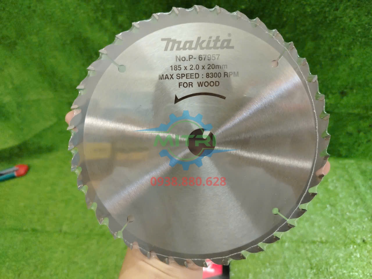 Mặt trước lưỡi cắt gỗ Makita P-67957 185 x 20mm 40T For Wood