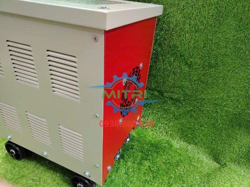 Góc sau bên trái máy biến thế hàn Hồng Ký HK H250D