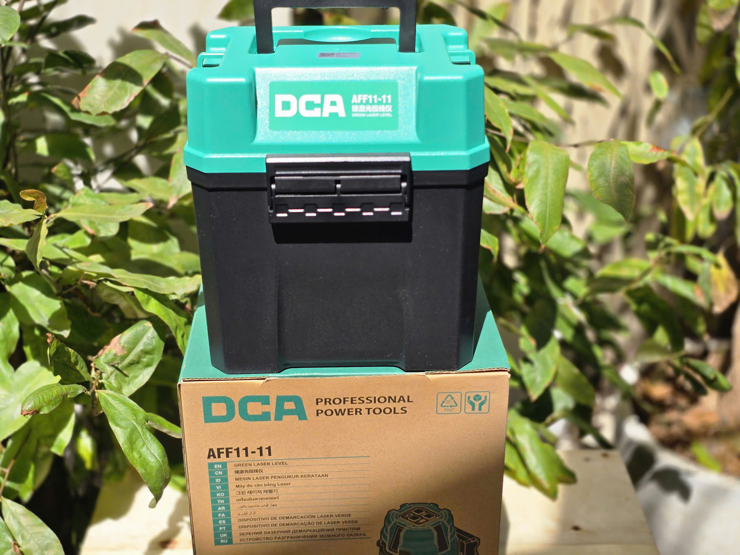 Hình ảnh máy cân bằng laser xanh DCA AFF11-11 chính hãng
