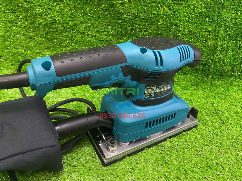 Máy chà nhám rung Makita BO3710 toàn thân bên trái