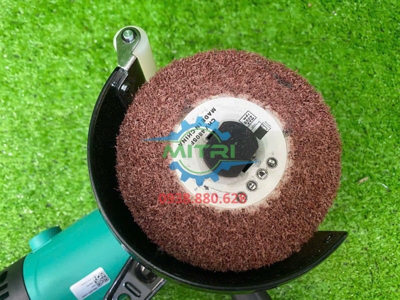 Bánh đánh xước DCA ASN100 chụp cận cảnh