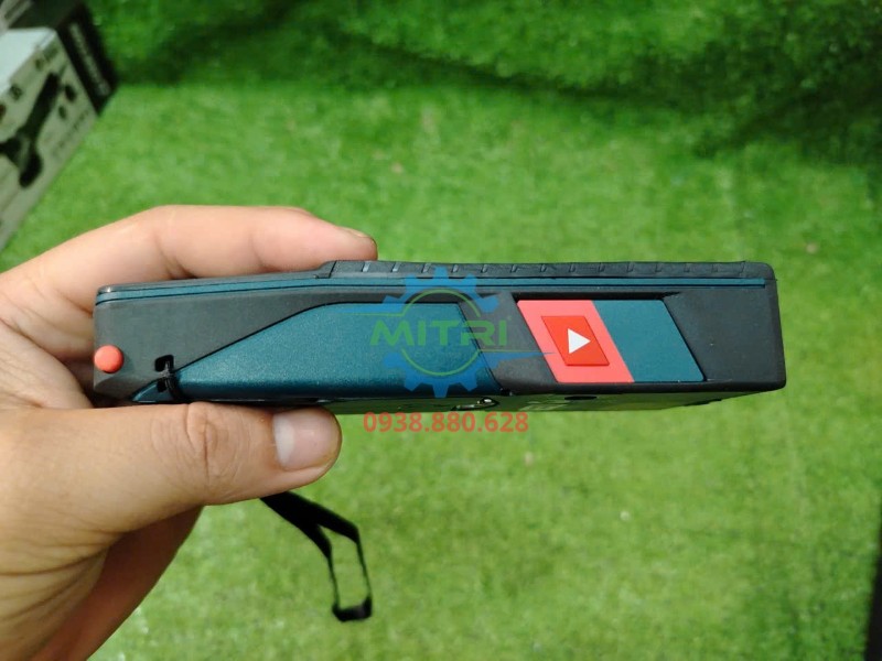 Máy đo khoảng cách Bosch GLM 150C thân máy nhìn ngang
