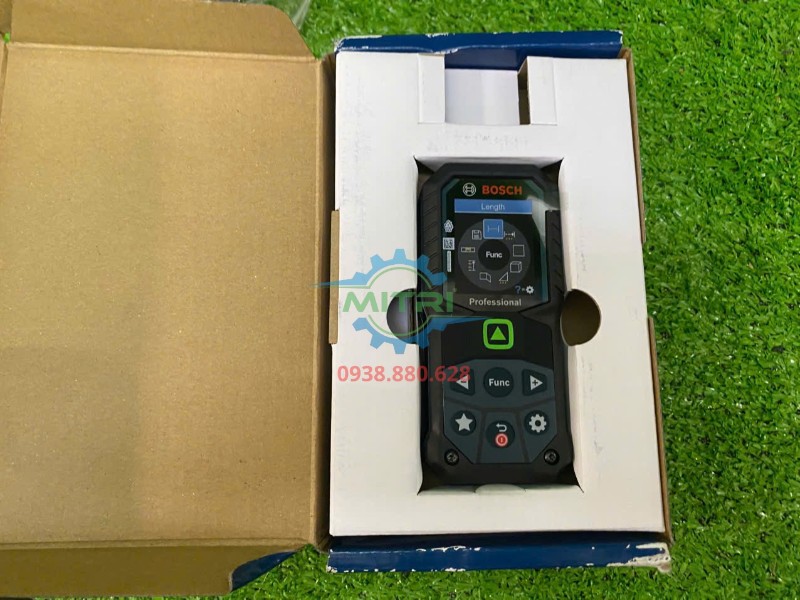 Máy đo khoảng cách Bosch GLM 50-23 G trong hộp giấy sản phẩm