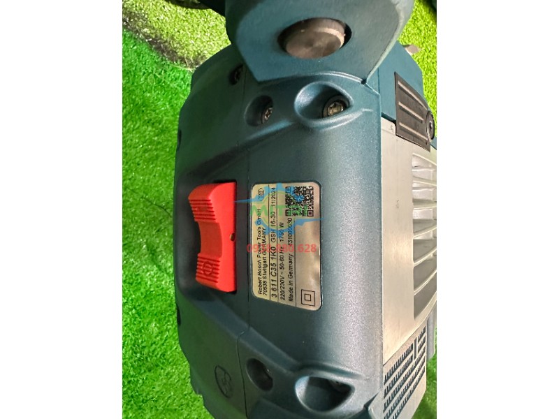 Công tắc đỏ và tem máy đục bê tông Bosch GSH 16-30