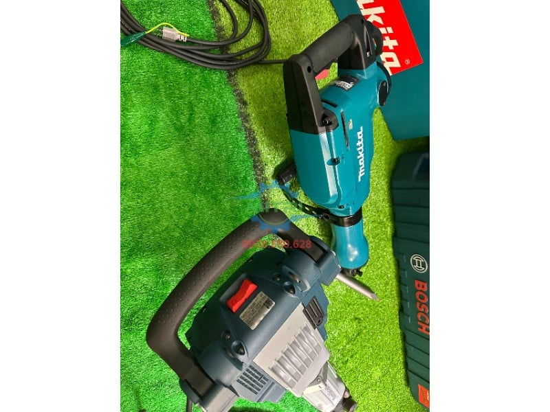 Góc nhìn phía trên máy đục bê tông Bosch GSH 16-30