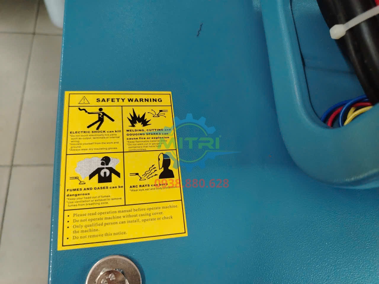 Máy hàn công nghiệp HERO BEM-500 dùng trong nhà xưởng